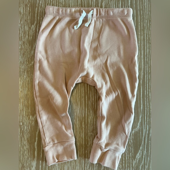 Quincy Mae Blush Polka Dot Set - Picture 4 of 5